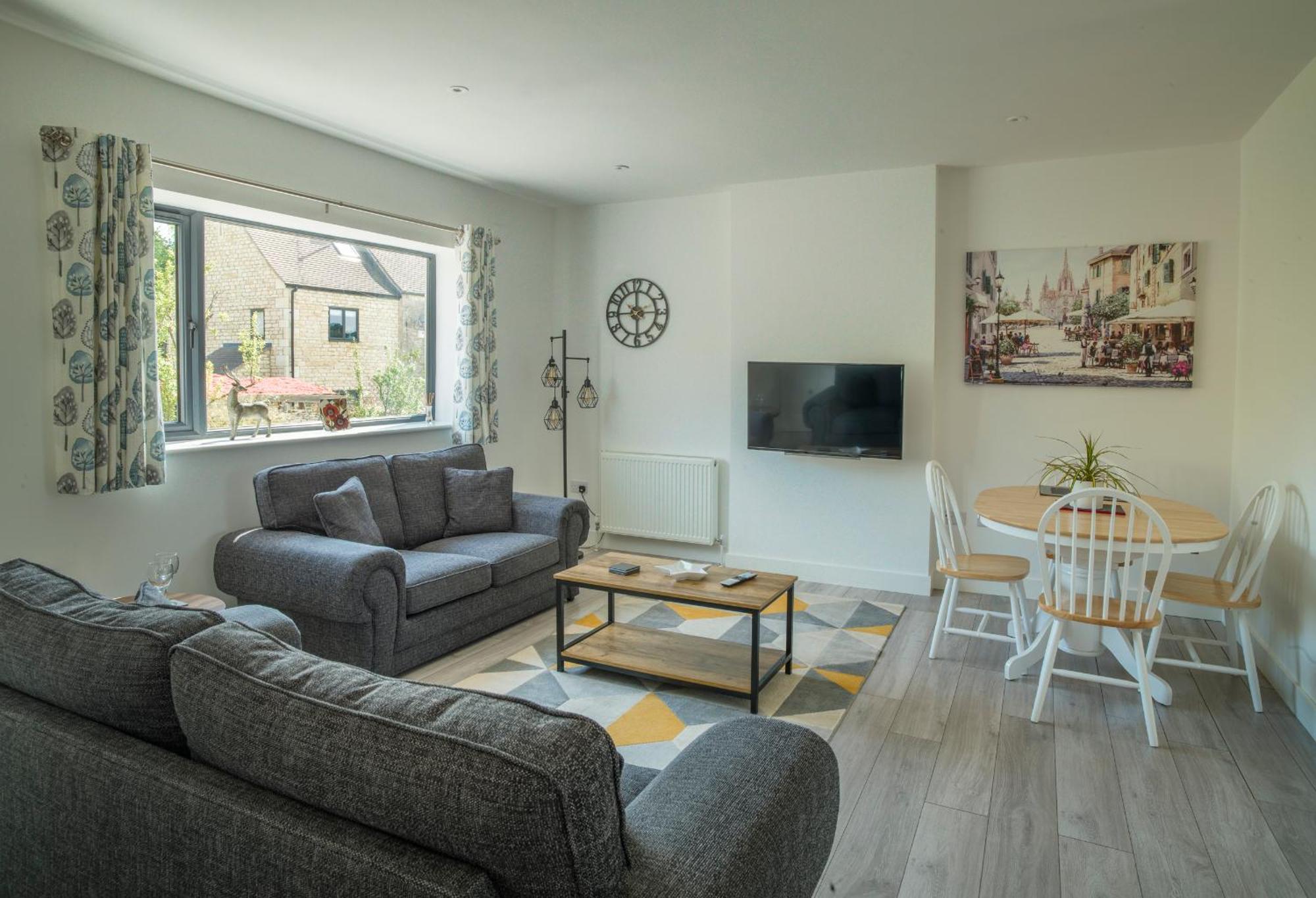 Stunning Modern Apartment In The Cotswolds Chalford Exterior foto